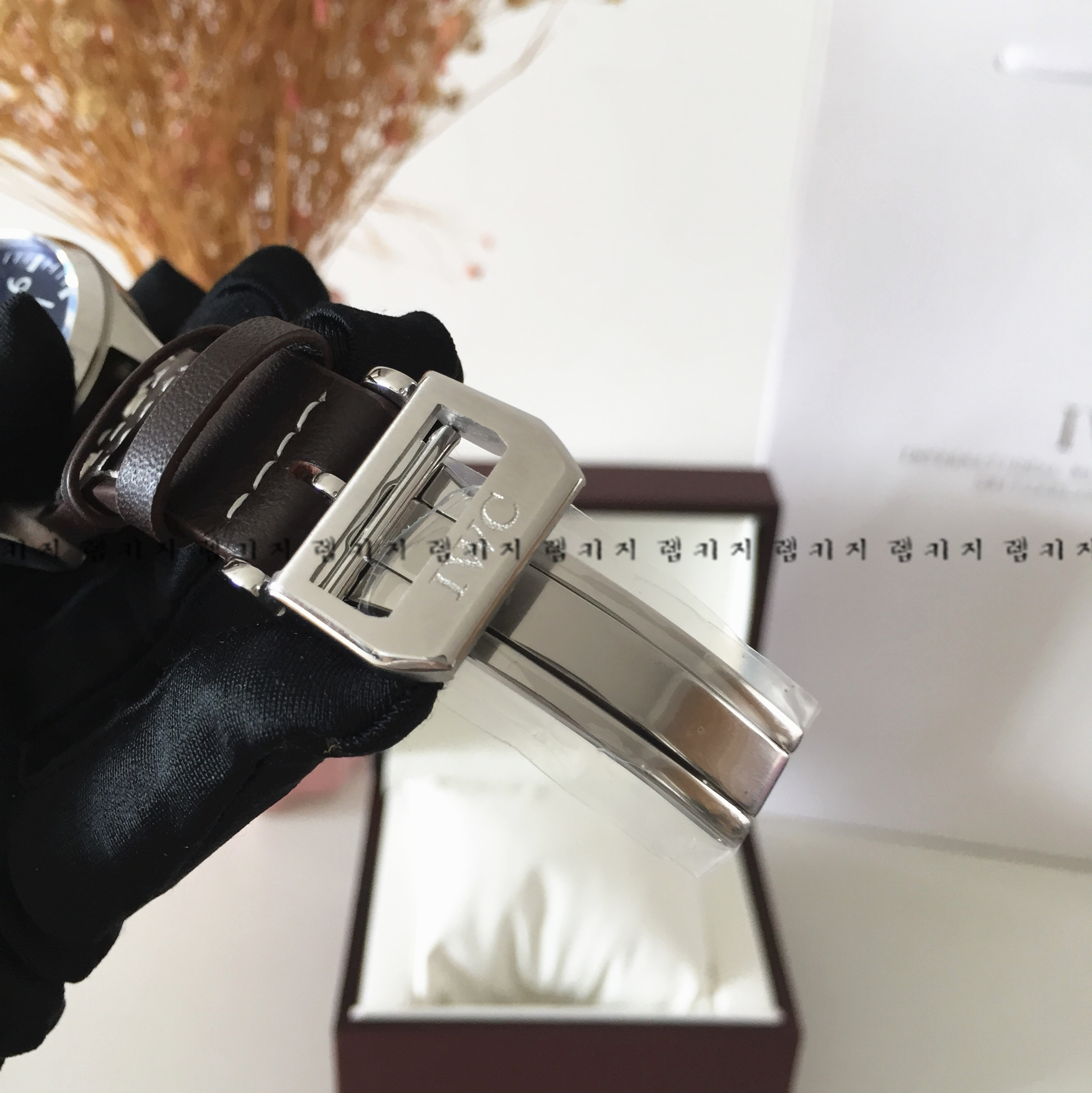 IWC 빅파일럿 어린왕자 에디션 가죽시계